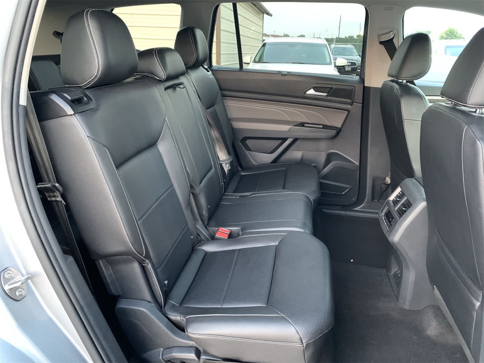 2021 Volkswagen Atlas SE 23