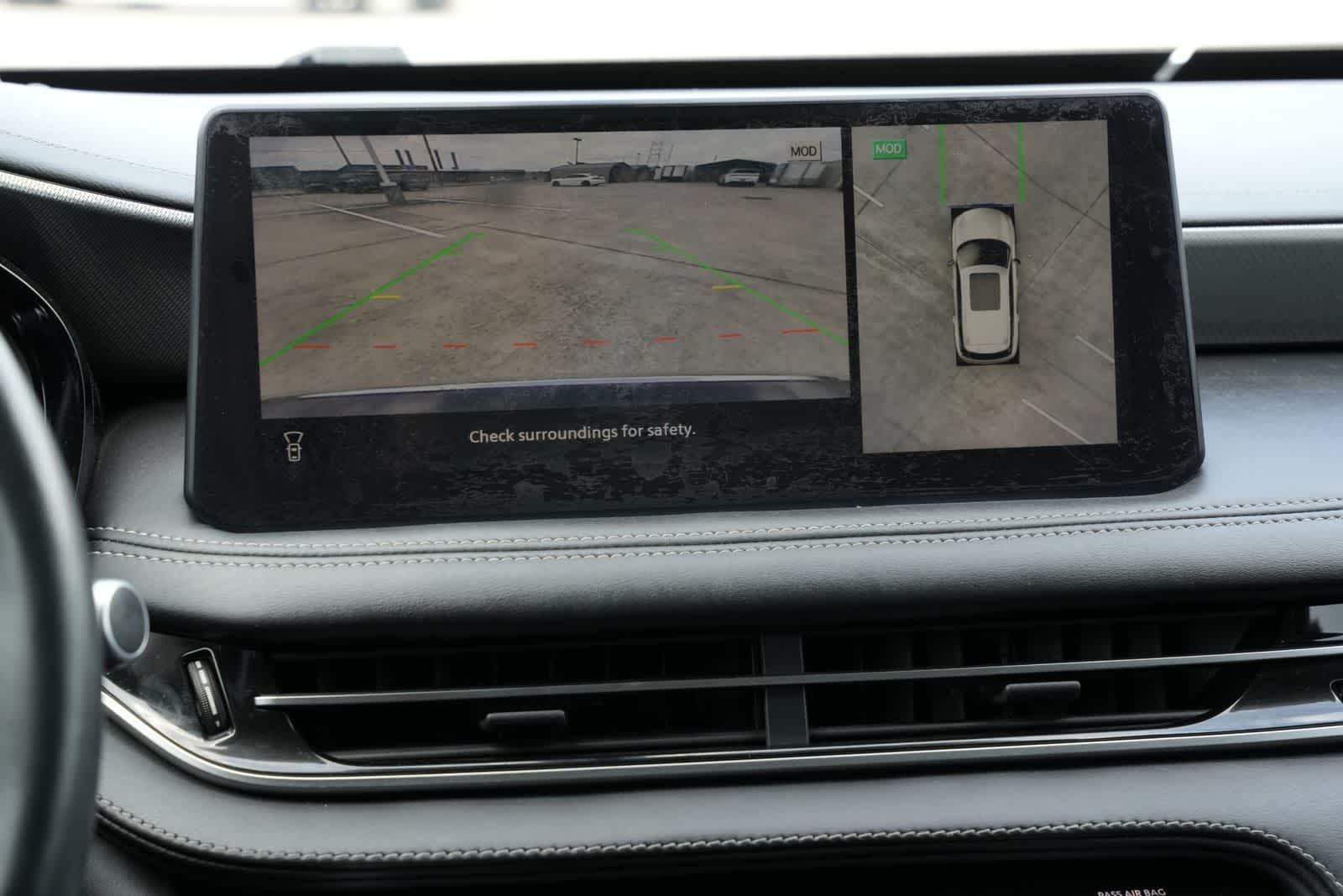 Thumbnail: 2023 INFINITI QX60 - 14