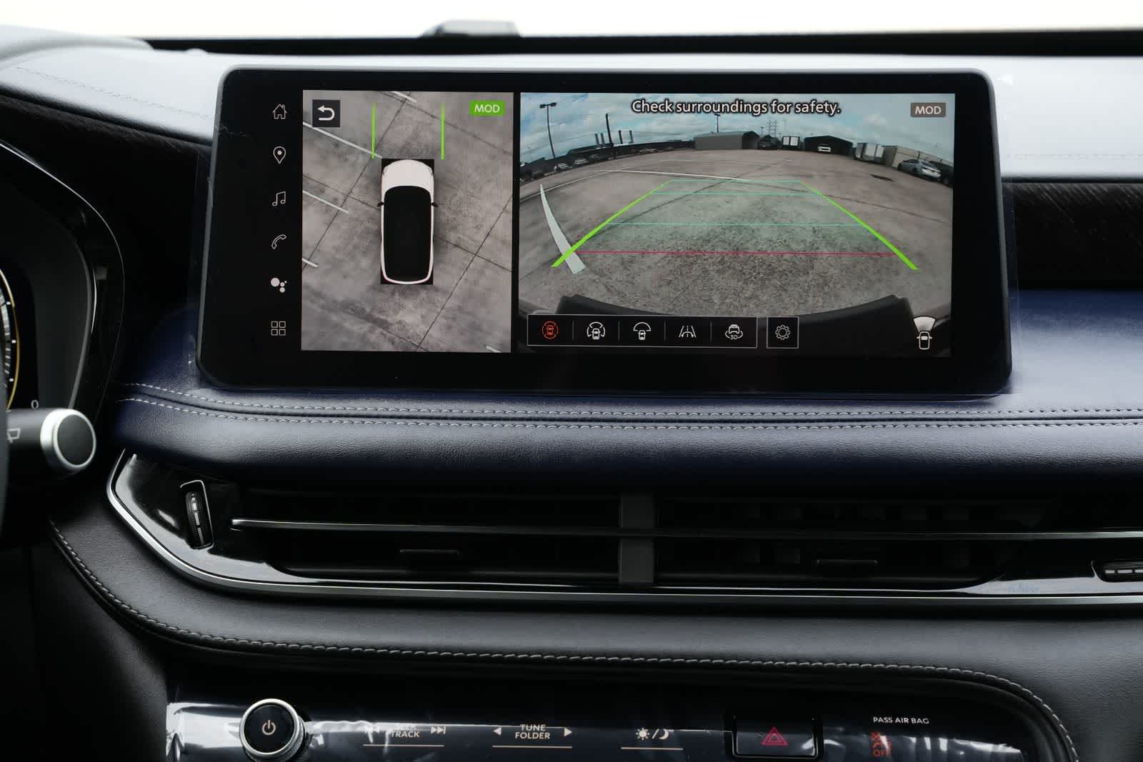 Thumbnail: 2026 INFINITI QX60 - 14