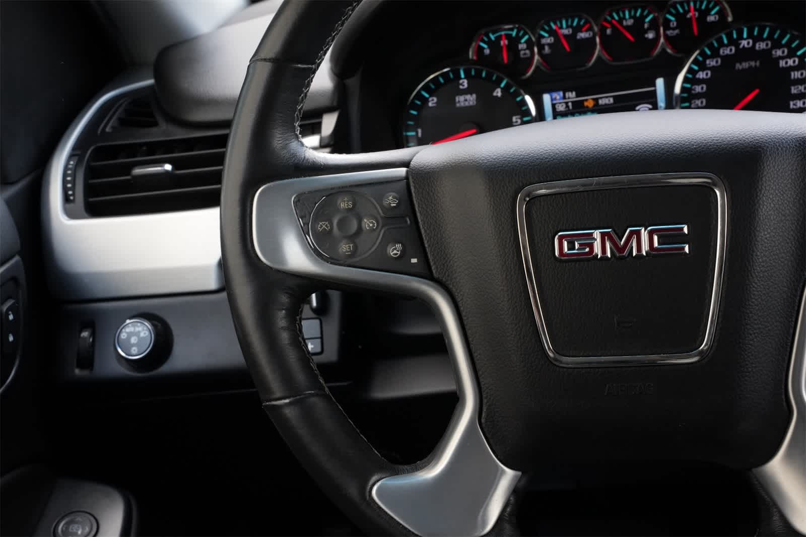 Thumbnail: 2018 GMC Yukon XL - 10