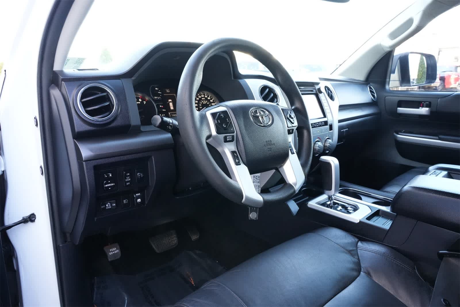 Thumbnail: 2018 Toyota Tundra - 16