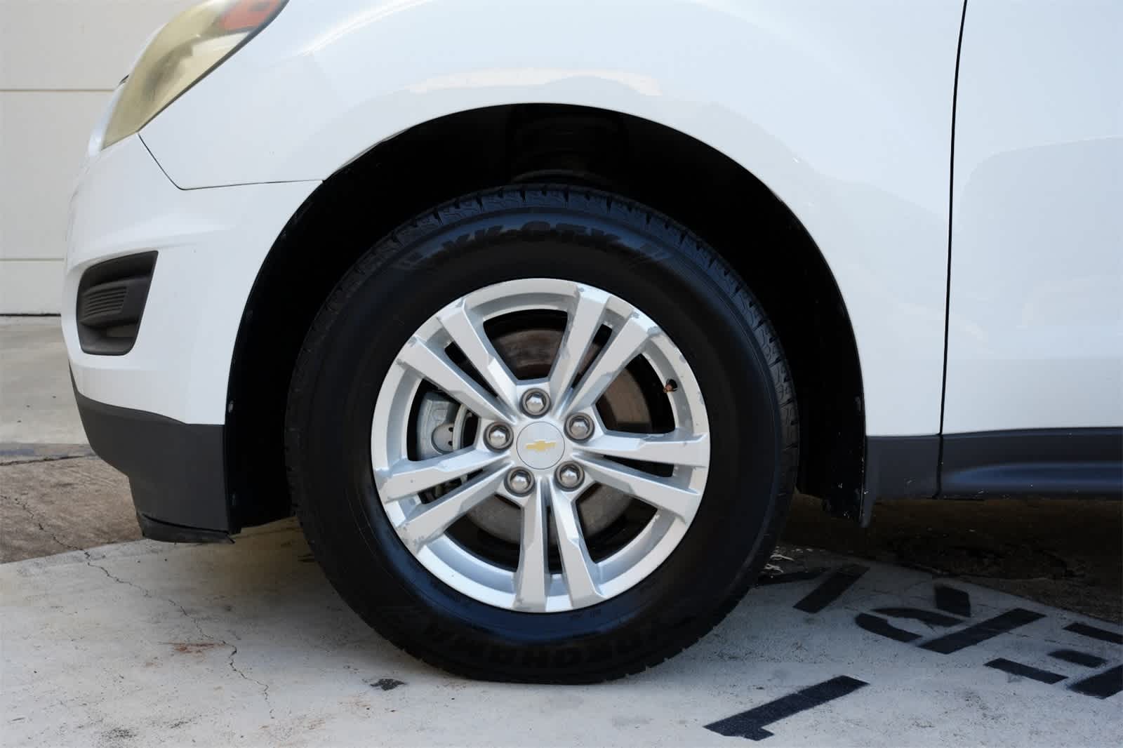 Thumbnail: 2016 Chevrolet Equinox - 25
