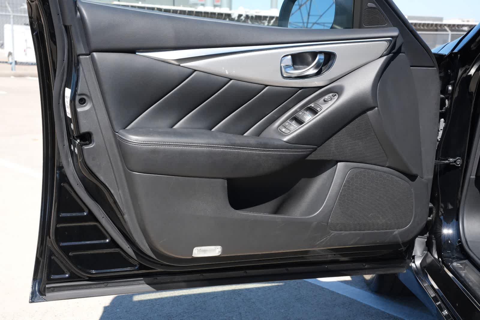 Thumbnail: 2021 INFINITI Q50 - 17