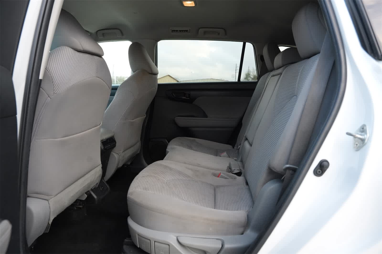 Thumbnail: 2022 Toyota Highlander - 20