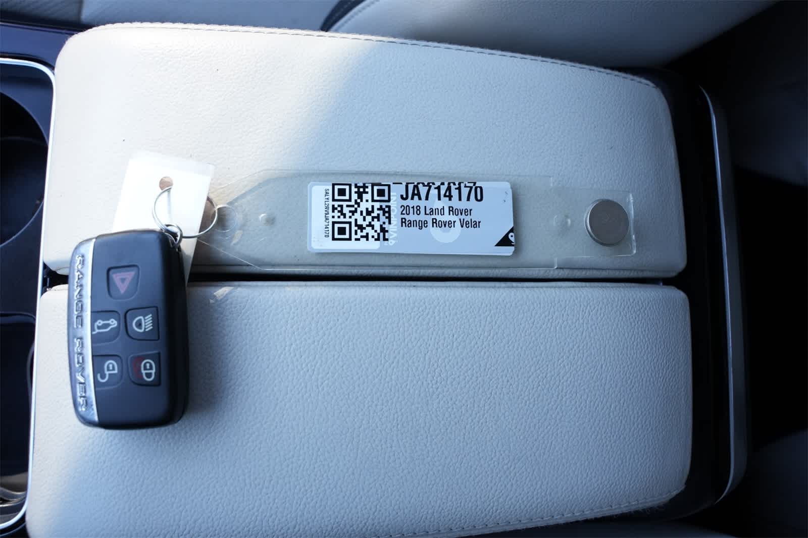 Thumbnail: 2018 Land Rover Range Rover Velar - 28