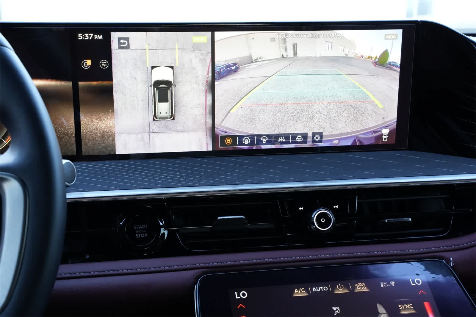 Thumbnail: 2026 INFINITI QX80 - 14