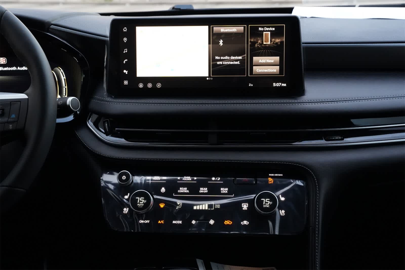 Thumbnail: 2026 INFINITI QX60 - 13