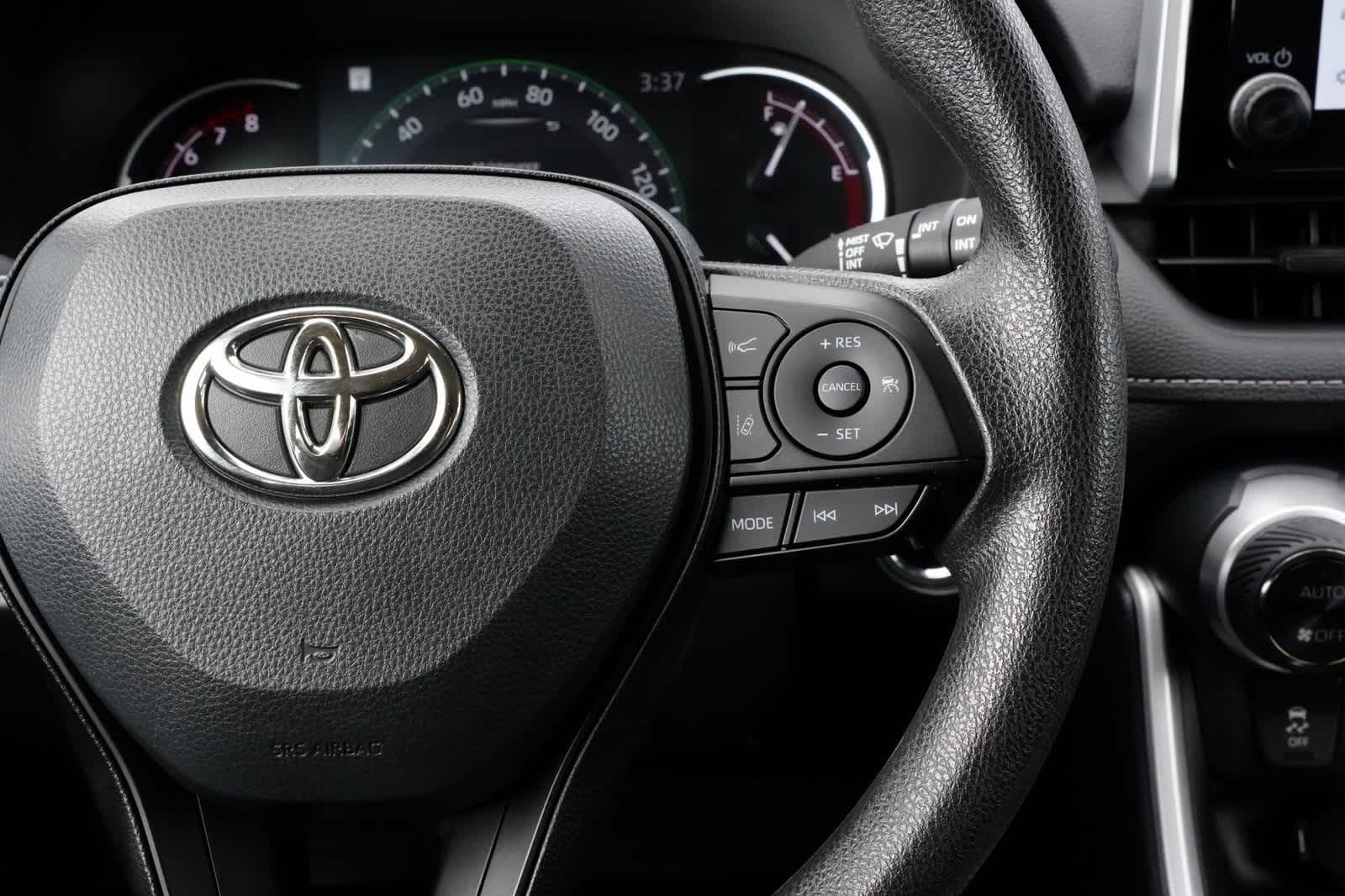 Thumbnail: 2024 Toyota RAV4 - 11