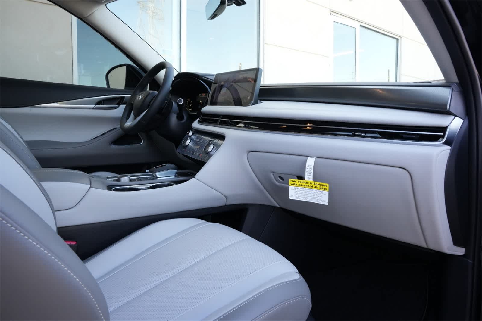 Thumbnail: 2026 INFINITI QX60 - 23