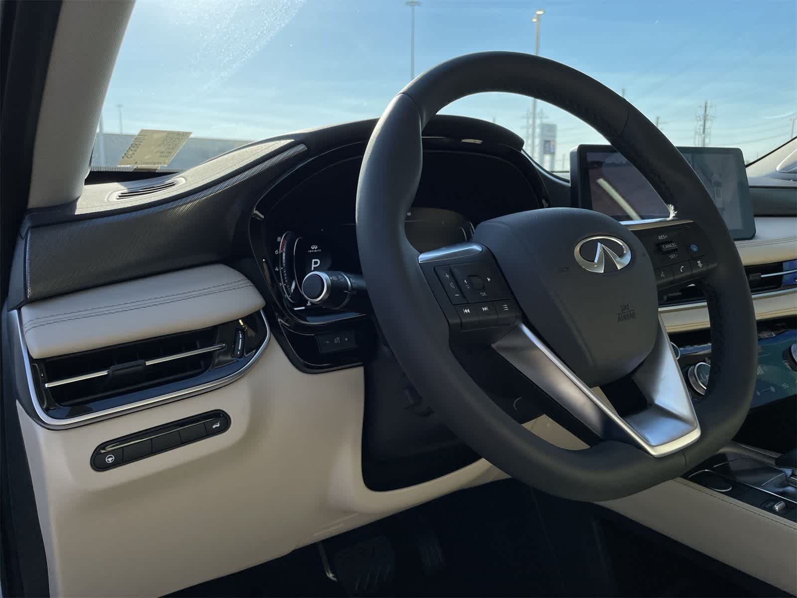 Thumbnail: 2025 INFINITI QX60 - 16
