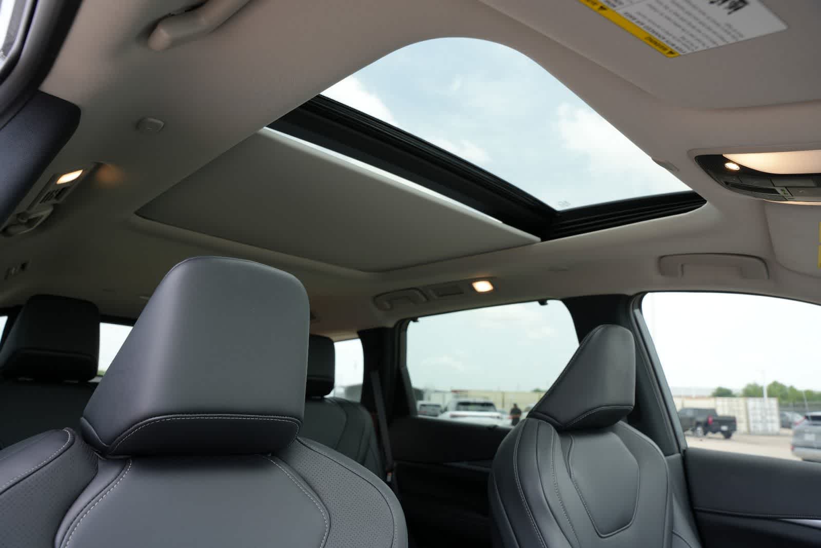 Thumbnail: 2026 INFINITI QX60 - 24