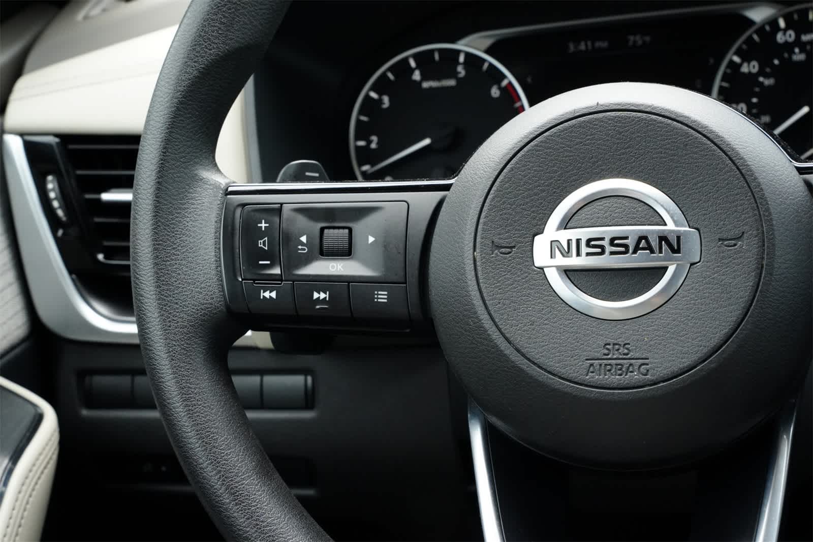 Thumbnail: 2021 Nissan Rogue - 10