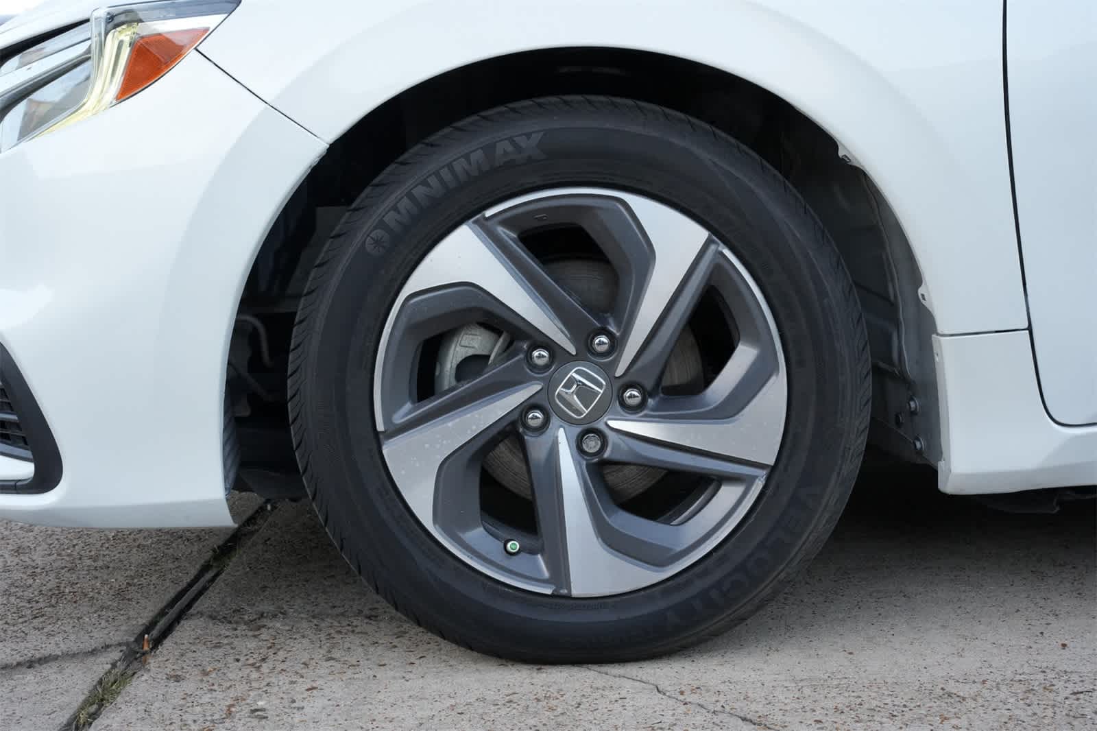 Thumbnail: 2019 Honda Insight - 26