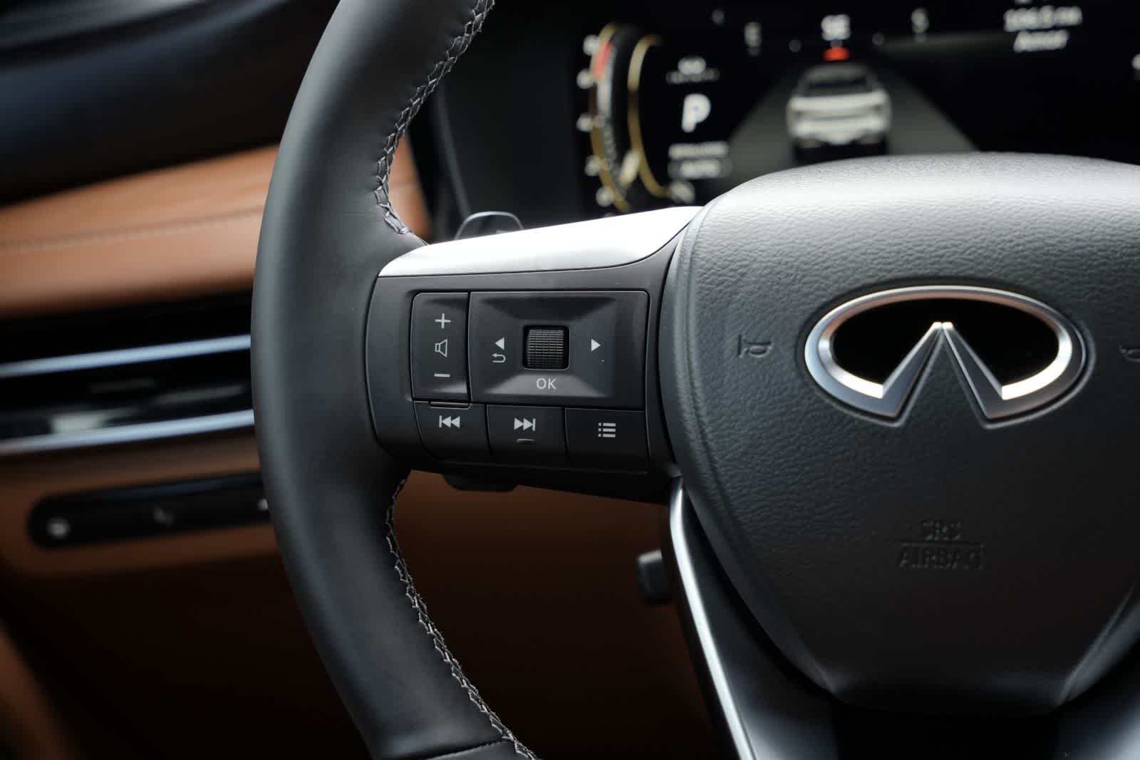 Thumbnail: 2026 INFINITI QX60 - 10