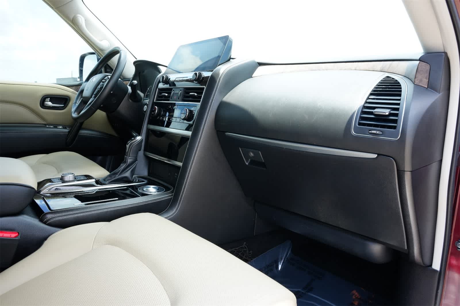 2022 INFINITI QX80 Premium Select 23