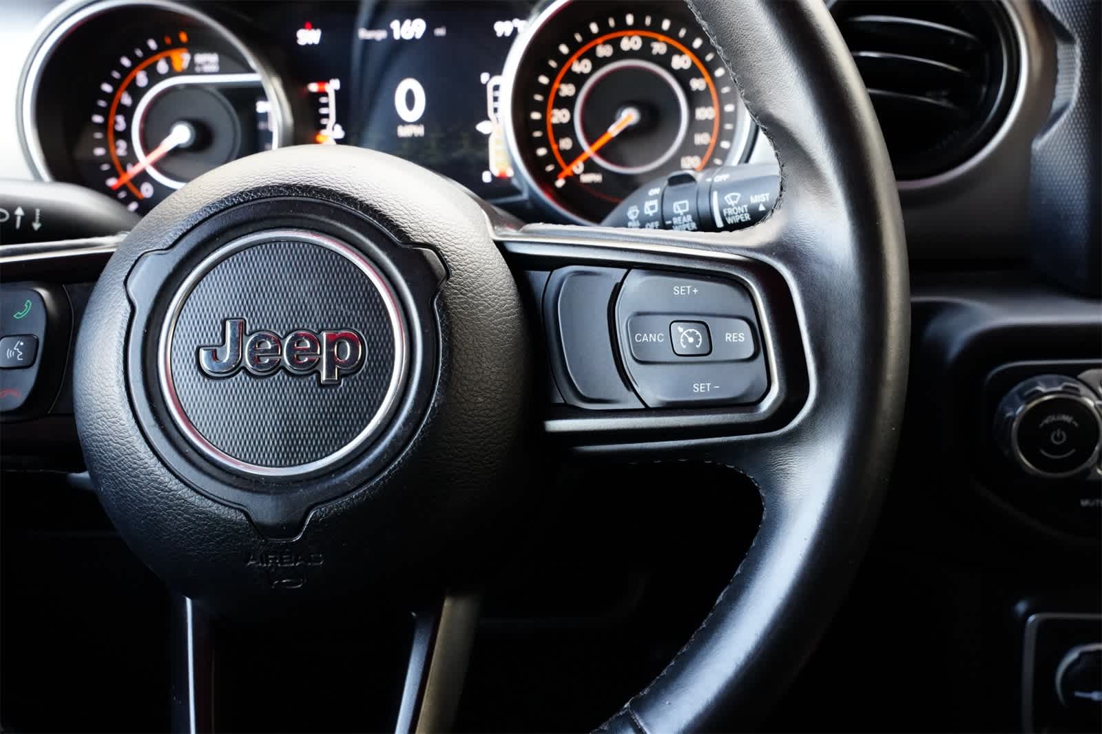 Thumbnail: 2018 Jeep Wrangler - 11