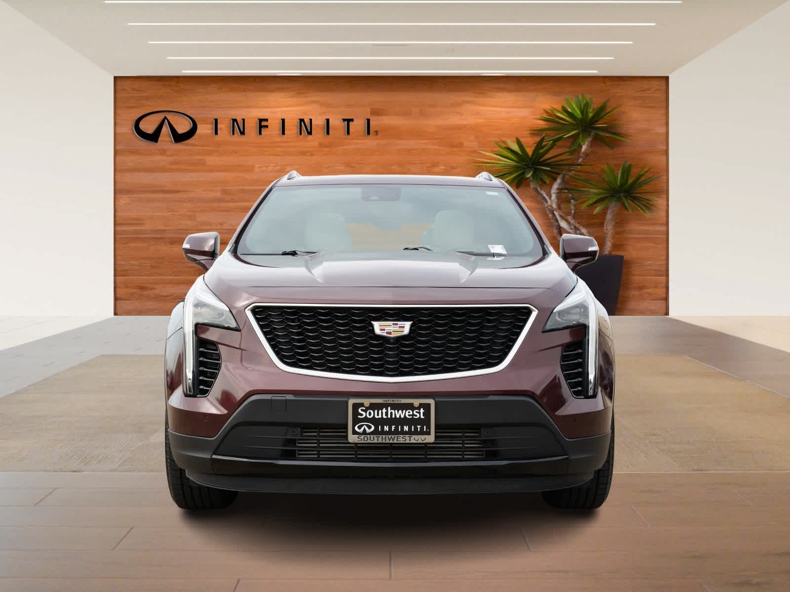 Thumbnail: 2022 Cadillac XT4 - 2