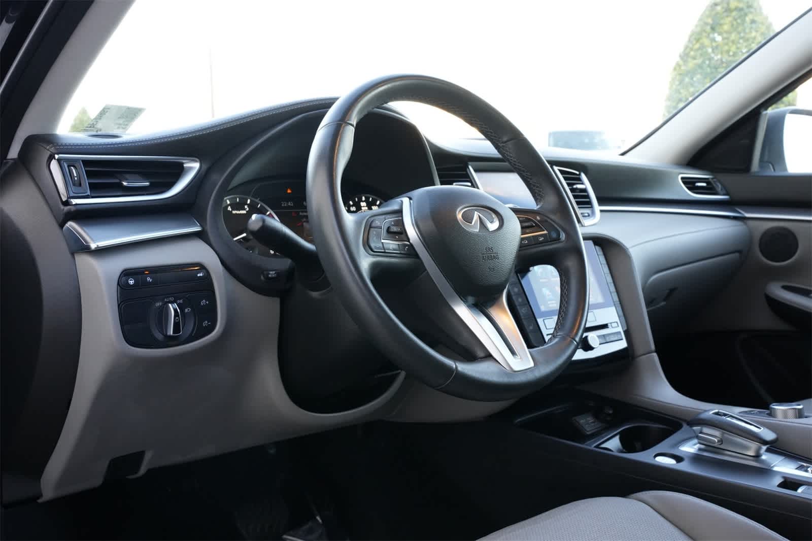 Thumbnail: 2023 INFINITI QX50 - 16