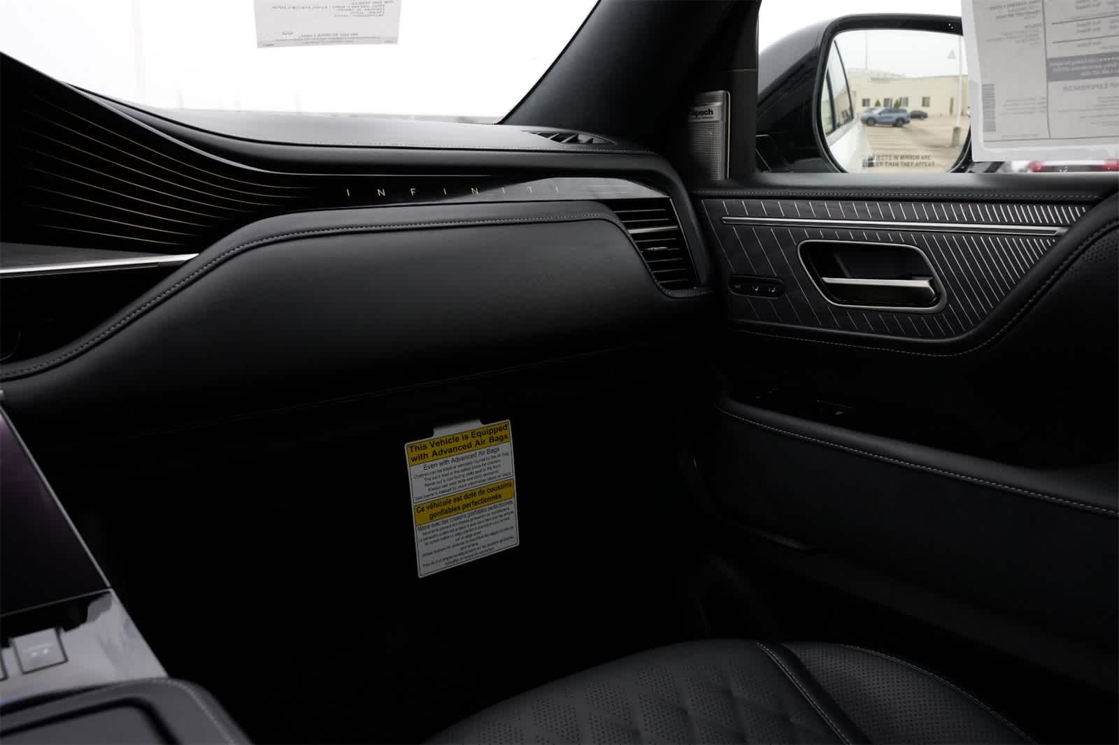 Thumbnail: 2026 INFINITI QX80 - 8