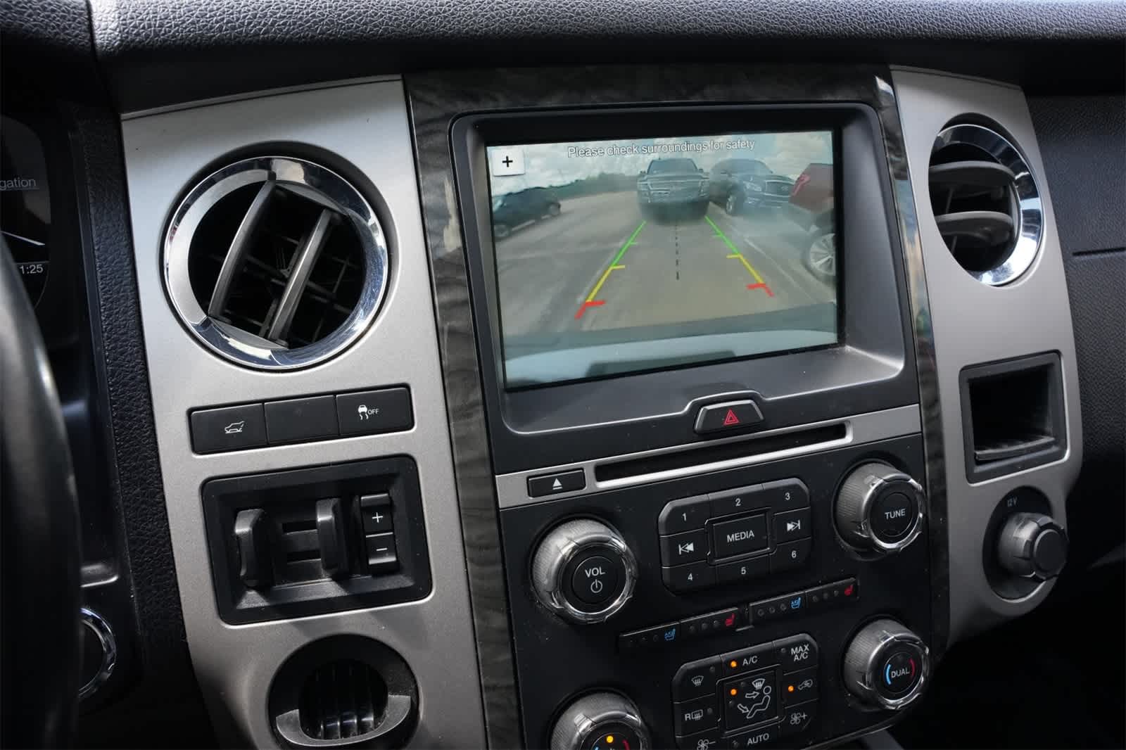 Thumbnail: 2017 Ford Expedition - 14