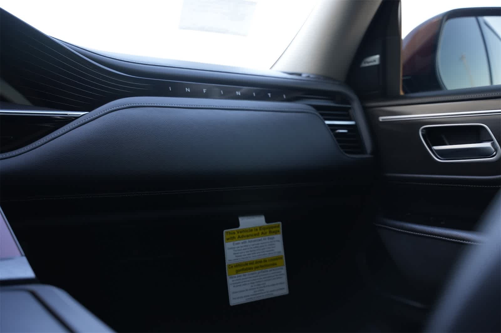Thumbnail: 2025 INFINITI QX80 - 8