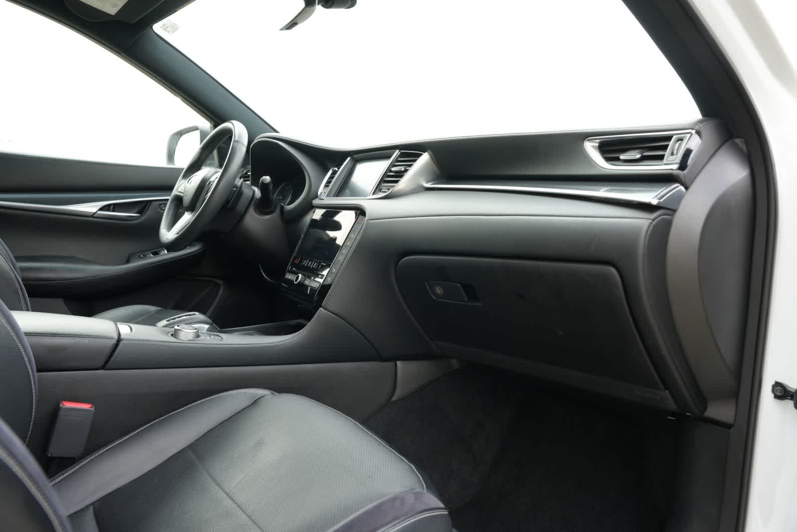 Thumbnail: 2023 INFINITI QX50 - 22