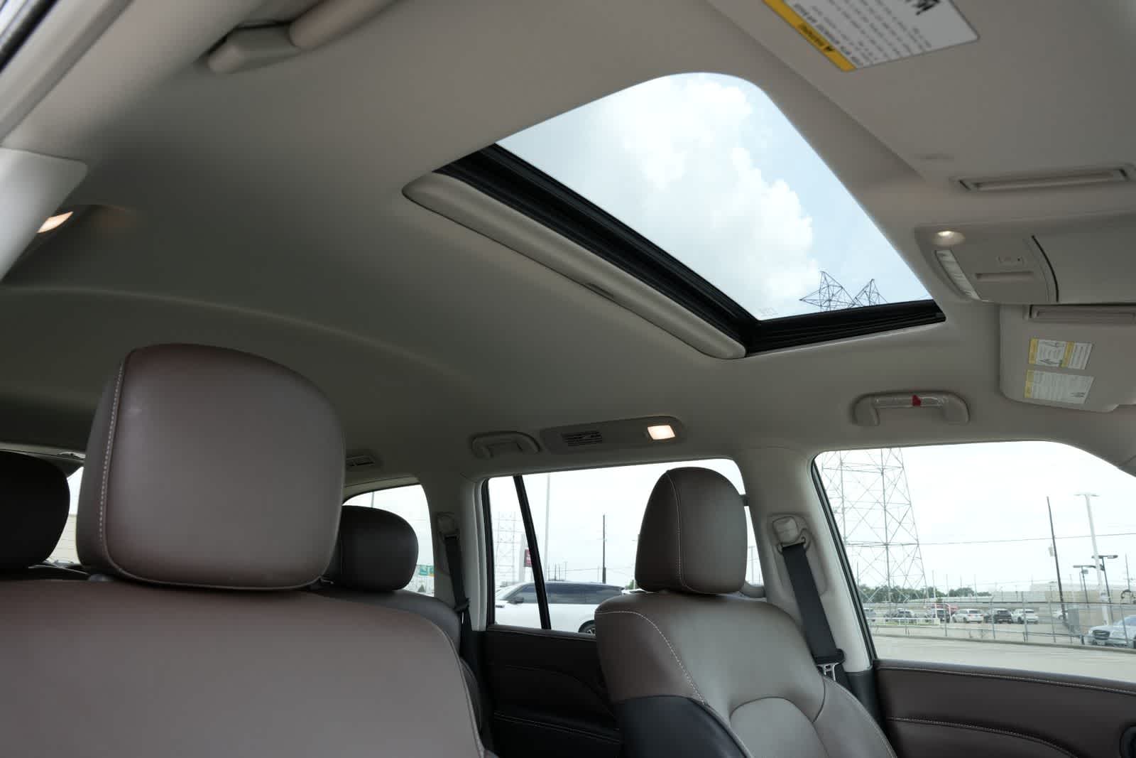 Thumbnail: 2024 INFINITI QX80 - 24