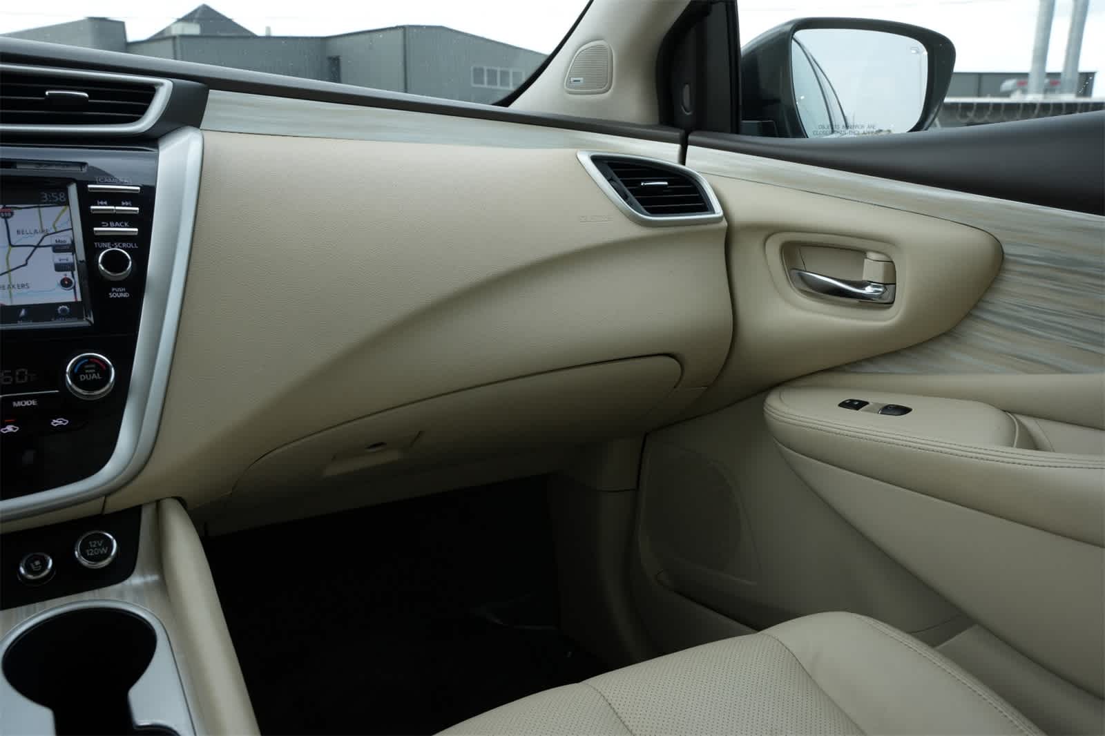 Thumbnail: 2016 Nissan Murano - 8