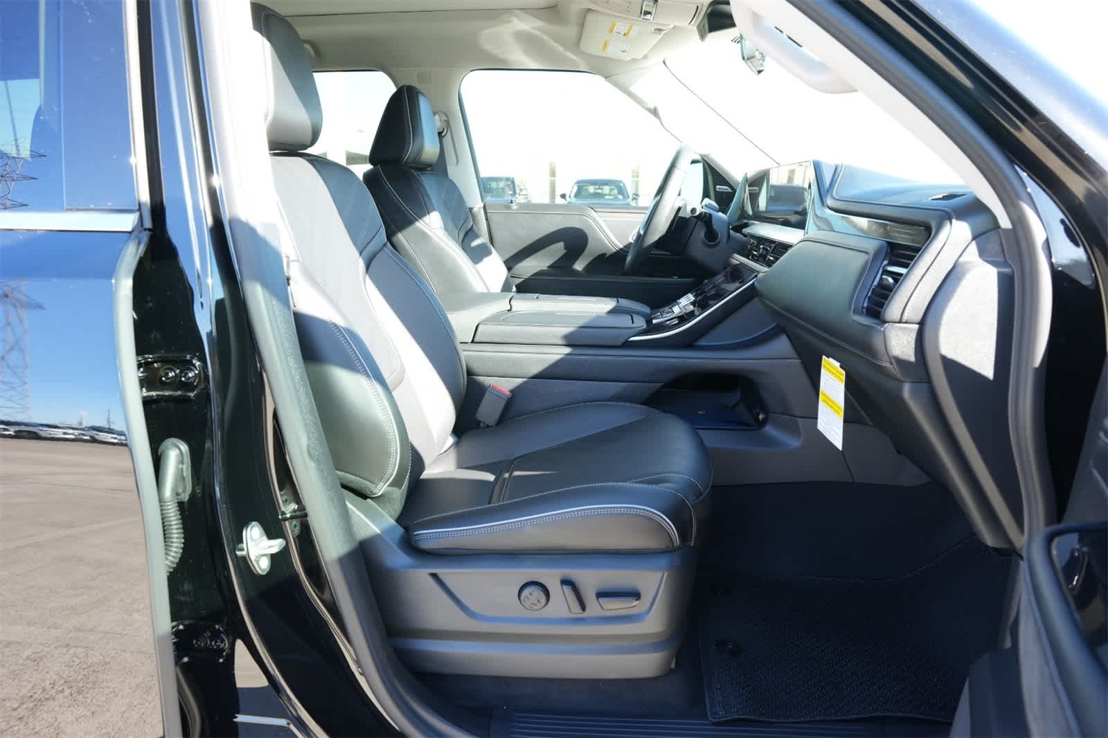 2025 INFINITI QX80 Luxe 25
