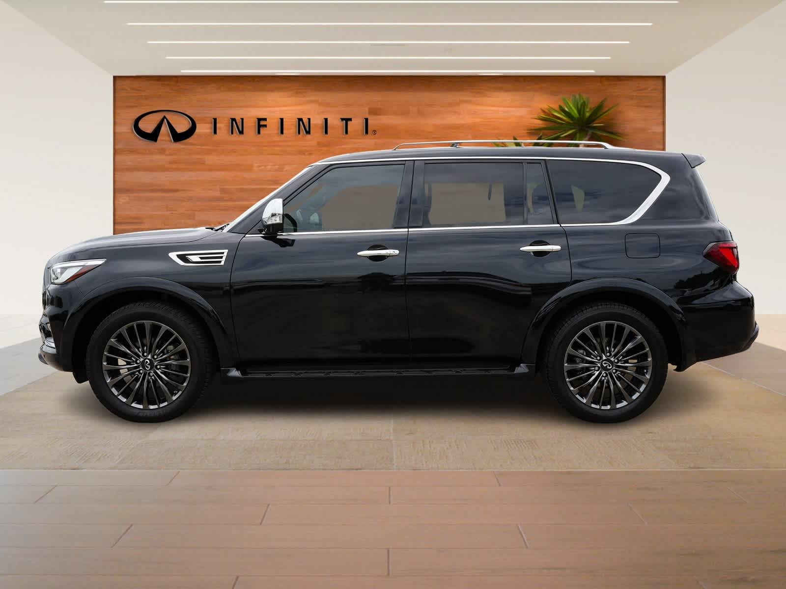 Thumbnail: 2022 INFINITI QX80 - 4