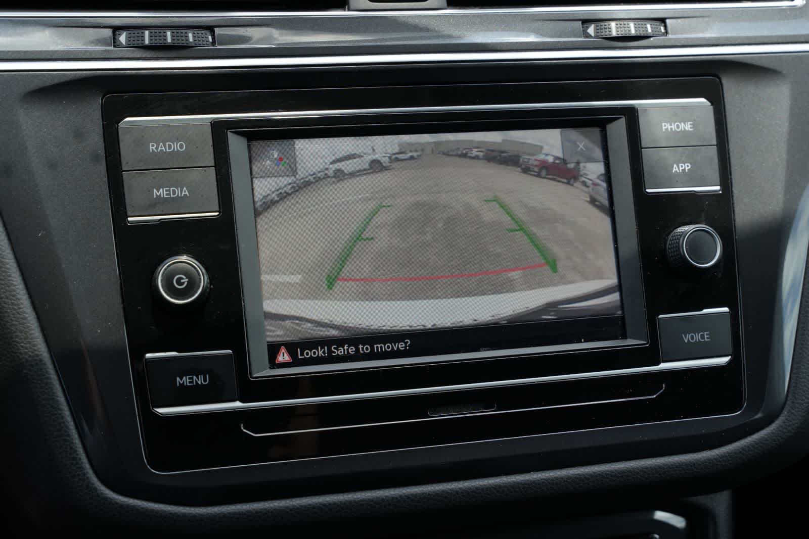 Thumbnail: 2021 Volkswagen Tiguan - 13