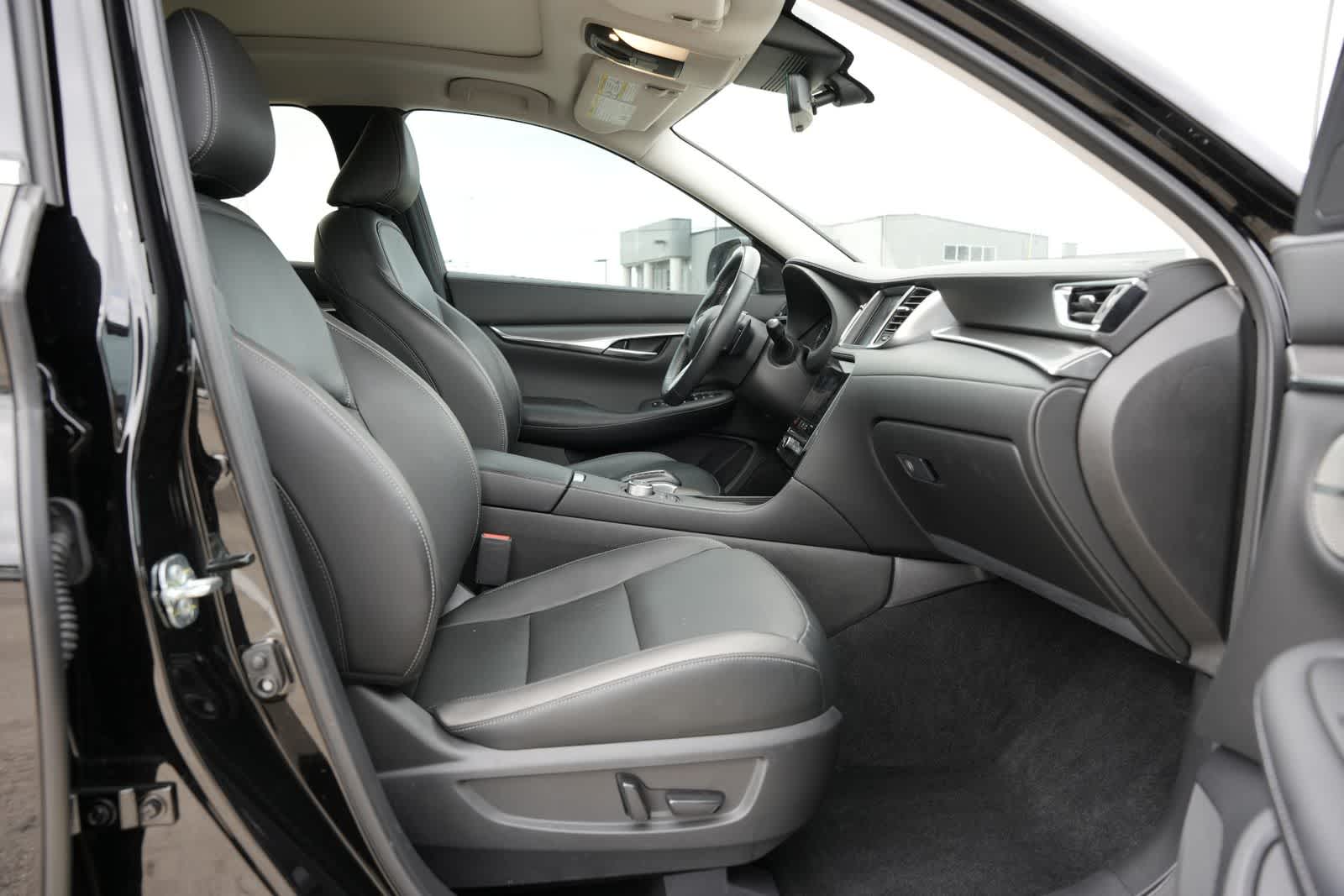 Thumbnail: 2023 INFINITI QX50 - 18