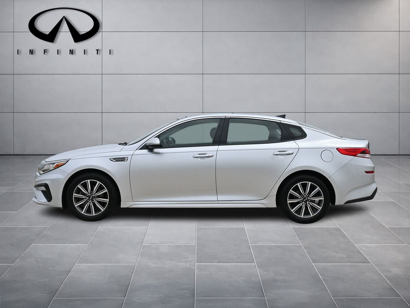 Thumbnail: 2019 Kia Optima - 4