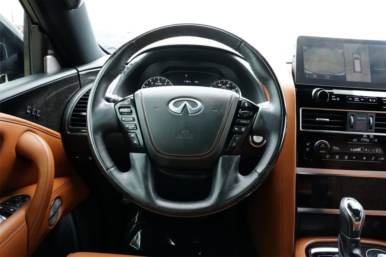 Thumbnail: 2022 INFINITI QX80 - 9