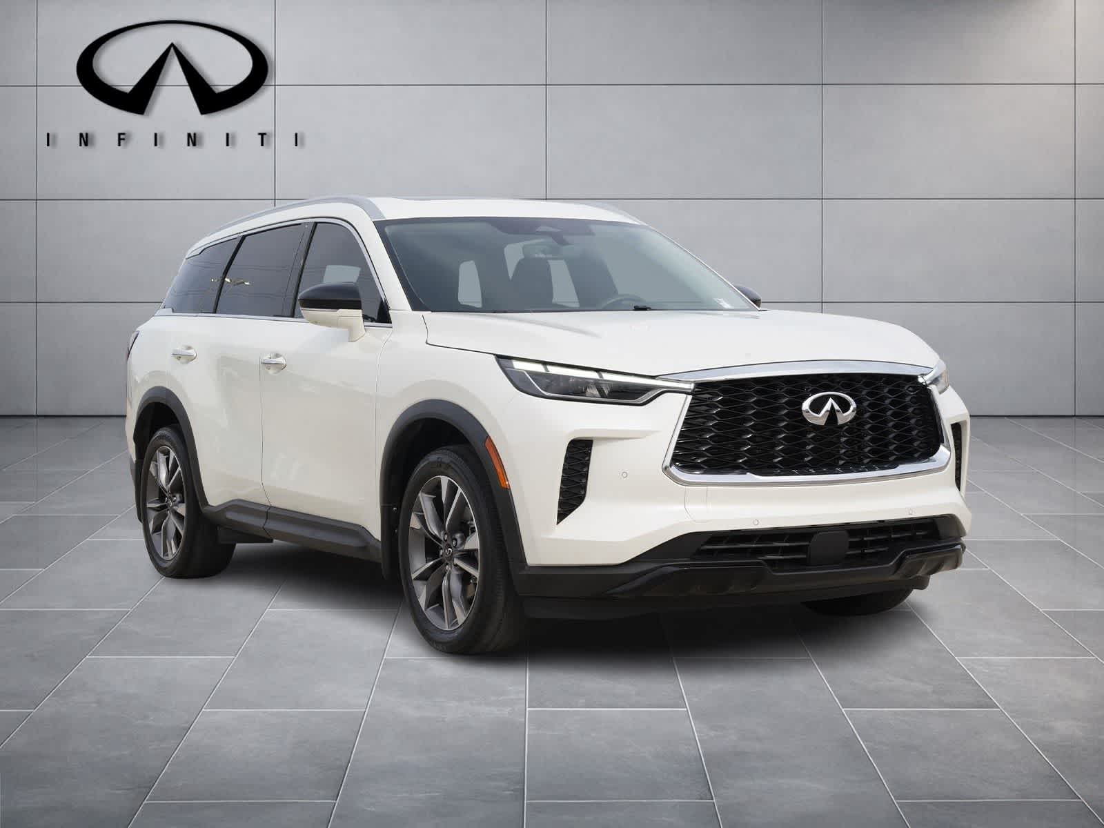 Thumbnail: 2023 INFINITI QX60 - 3