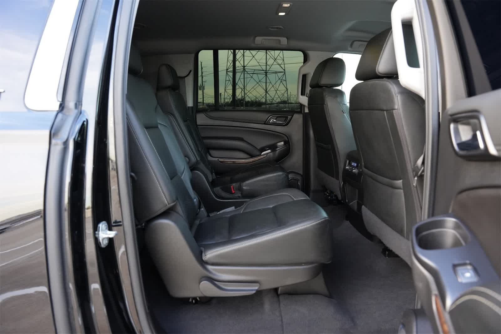 Thumbnail: 2020 Chevrolet Suburban - 21