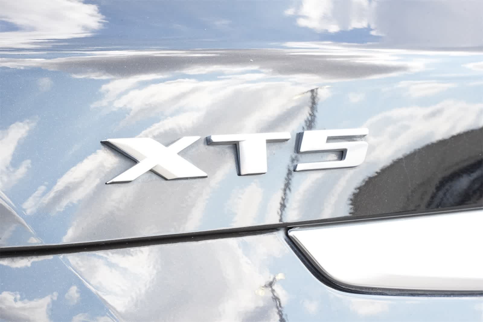 Thumbnail: 2020 Cadillac XT5 - 20