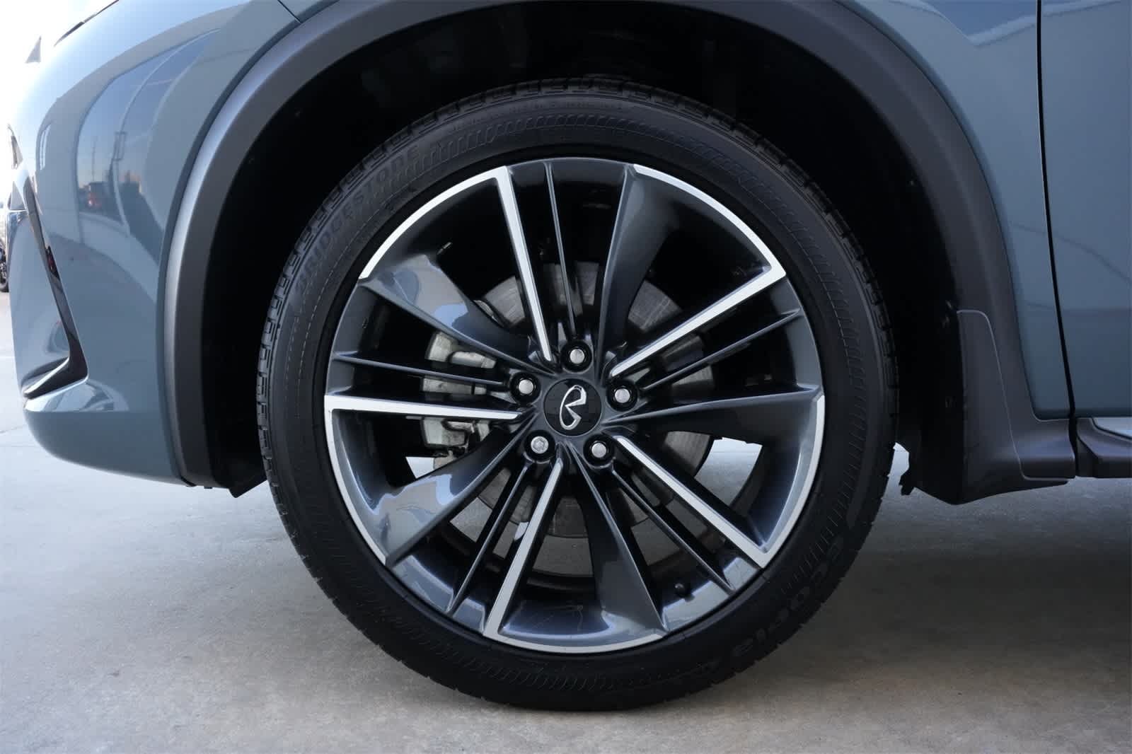 Thumbnail: 2025 INFINITI QX55 - 26