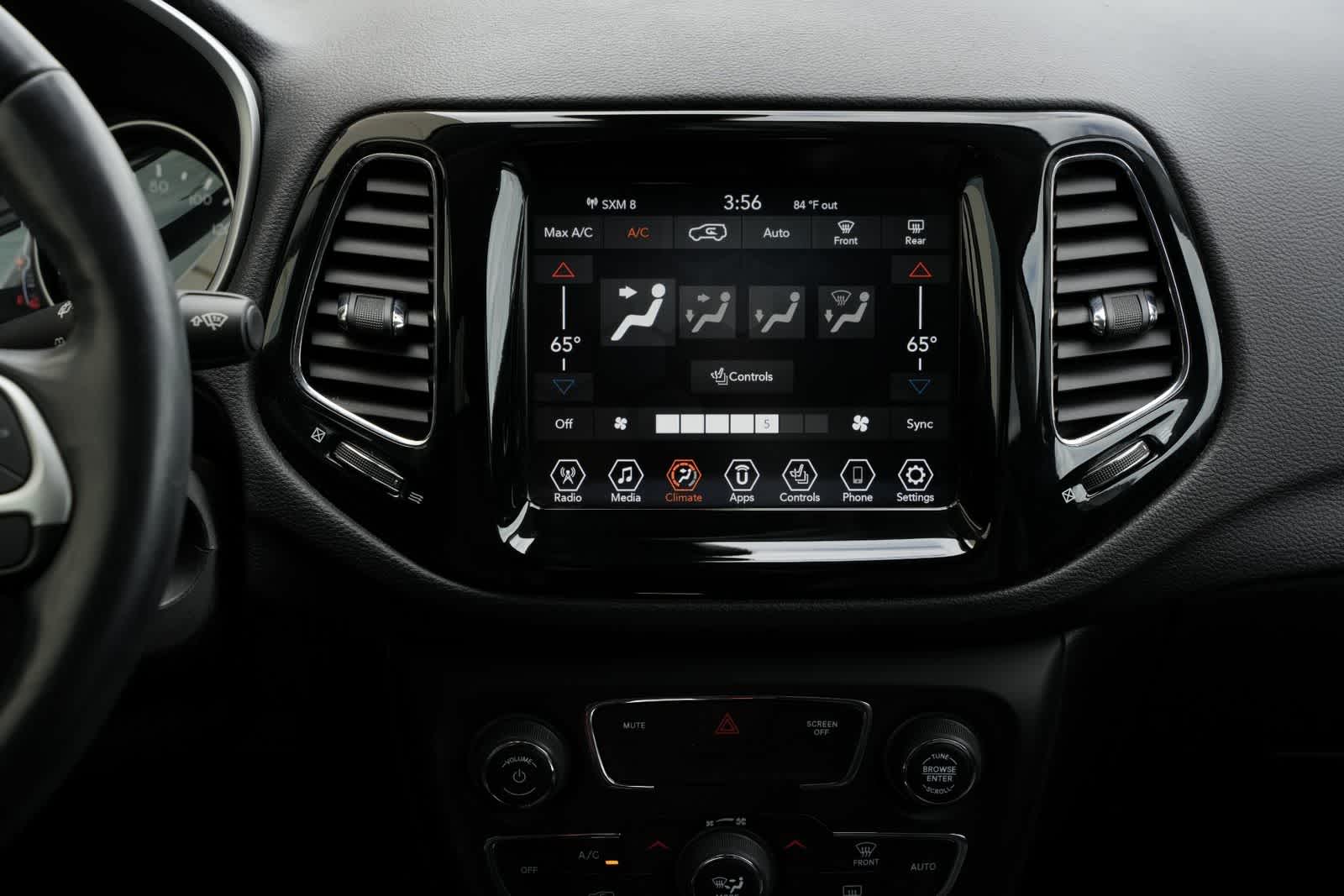 Thumbnail: 2020 Jeep Compass - 13