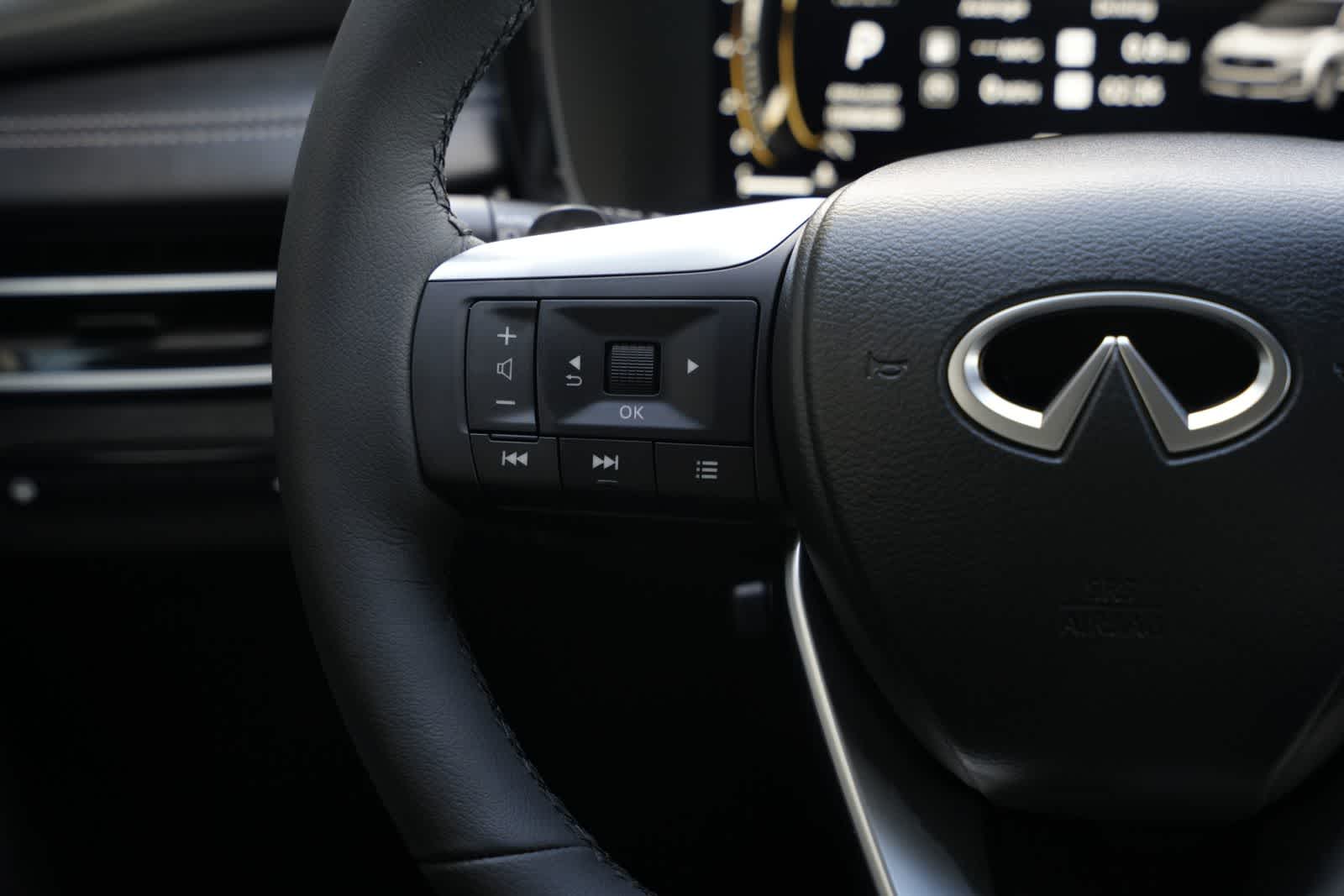 Thumbnail: 2027 INFINITI QX60 - 10