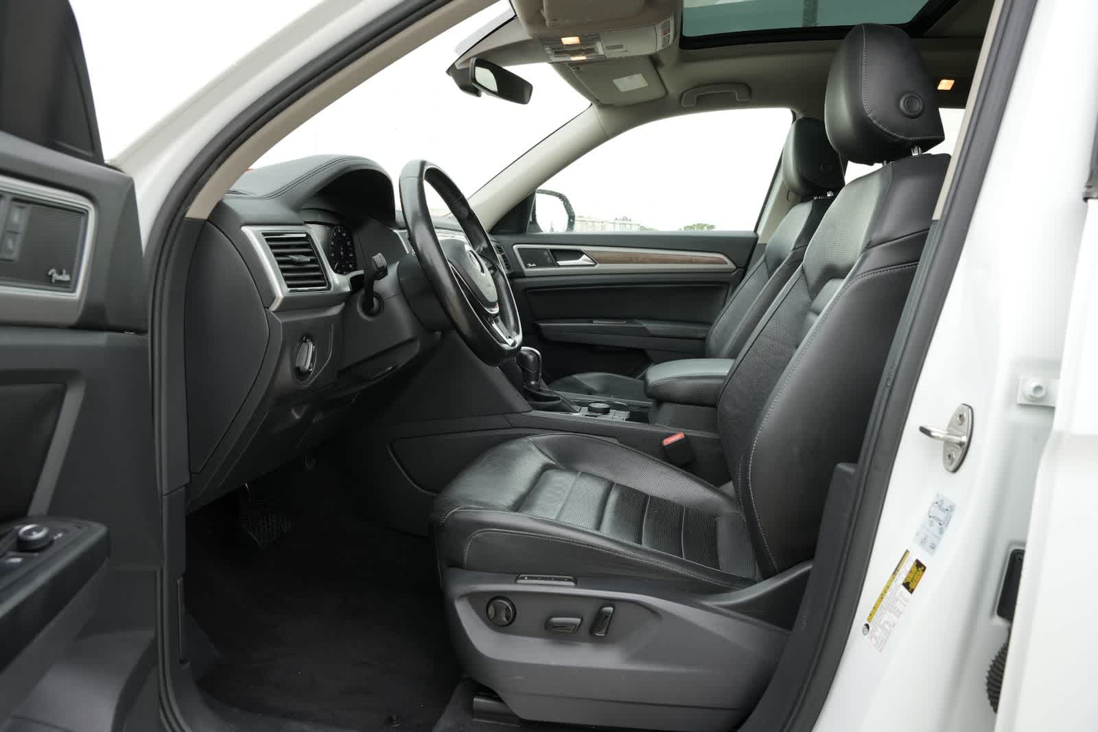 Thumbnail: 2018 Volkswagen Atlas - 14