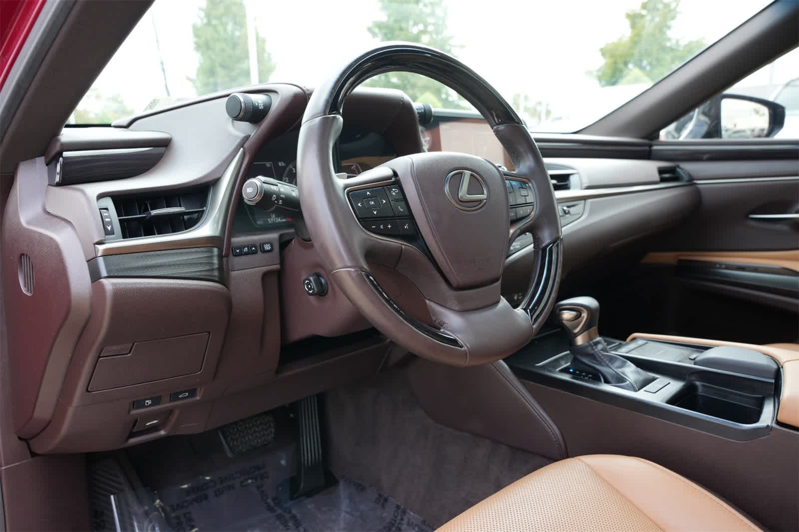 Thumbnail: 2019 Lexus ES - 15