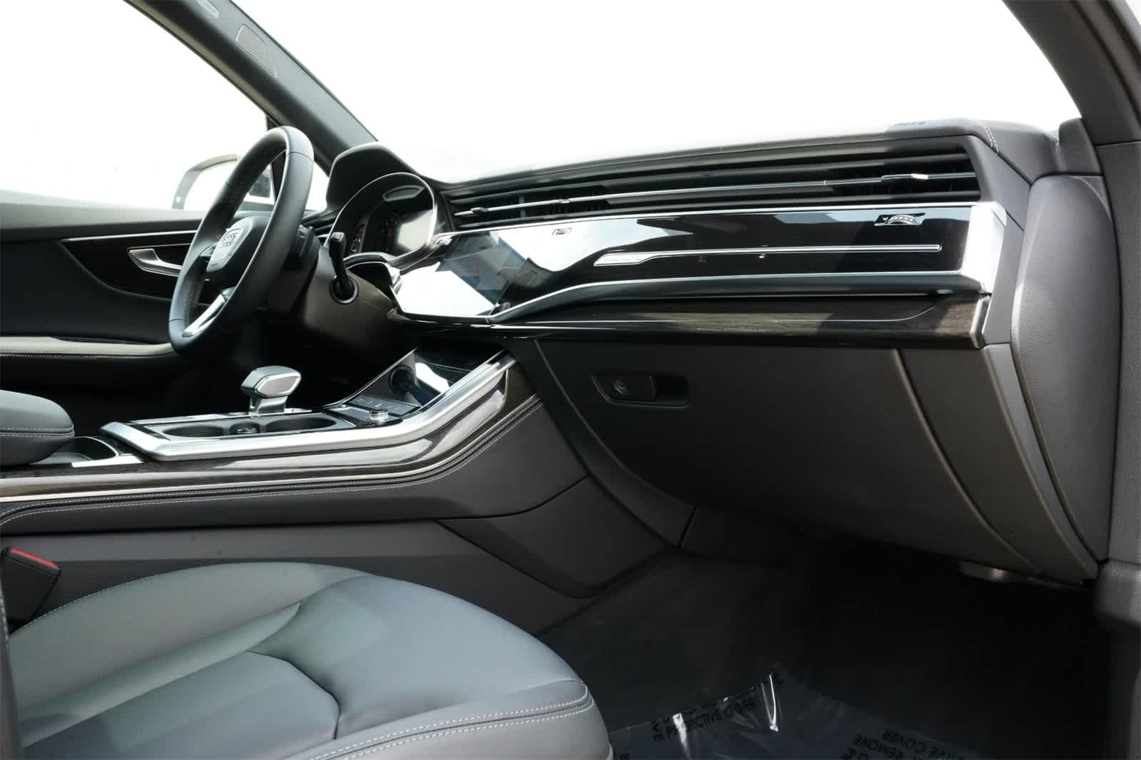 Thumbnail: 2025 Audi Q7 - 23