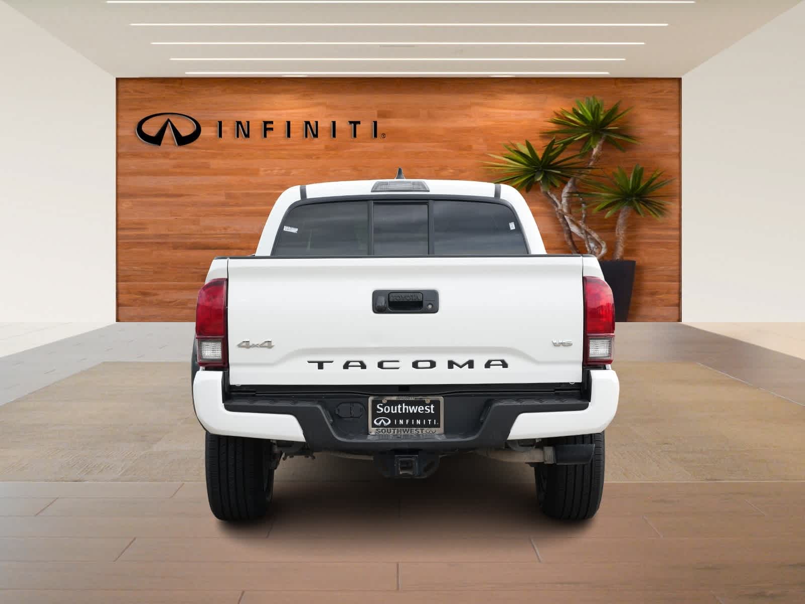 Thumbnail: 2022 Toyota Tacoma - 6