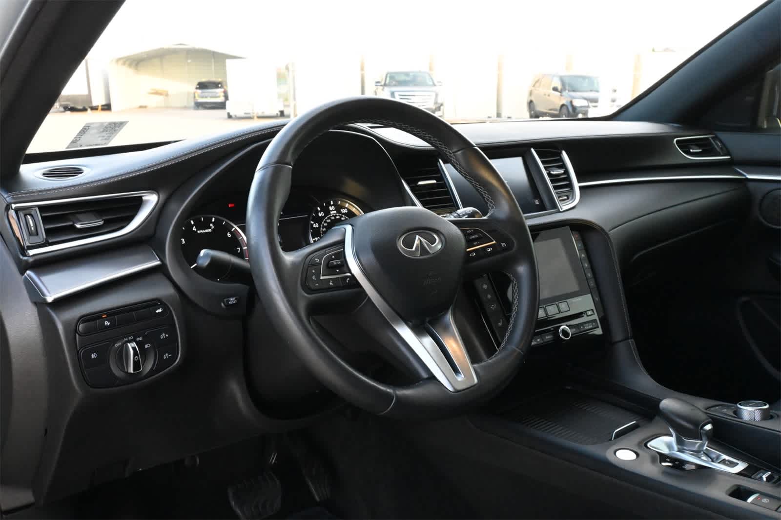 Thumbnail: 2022 INFINITI QX55 - 16