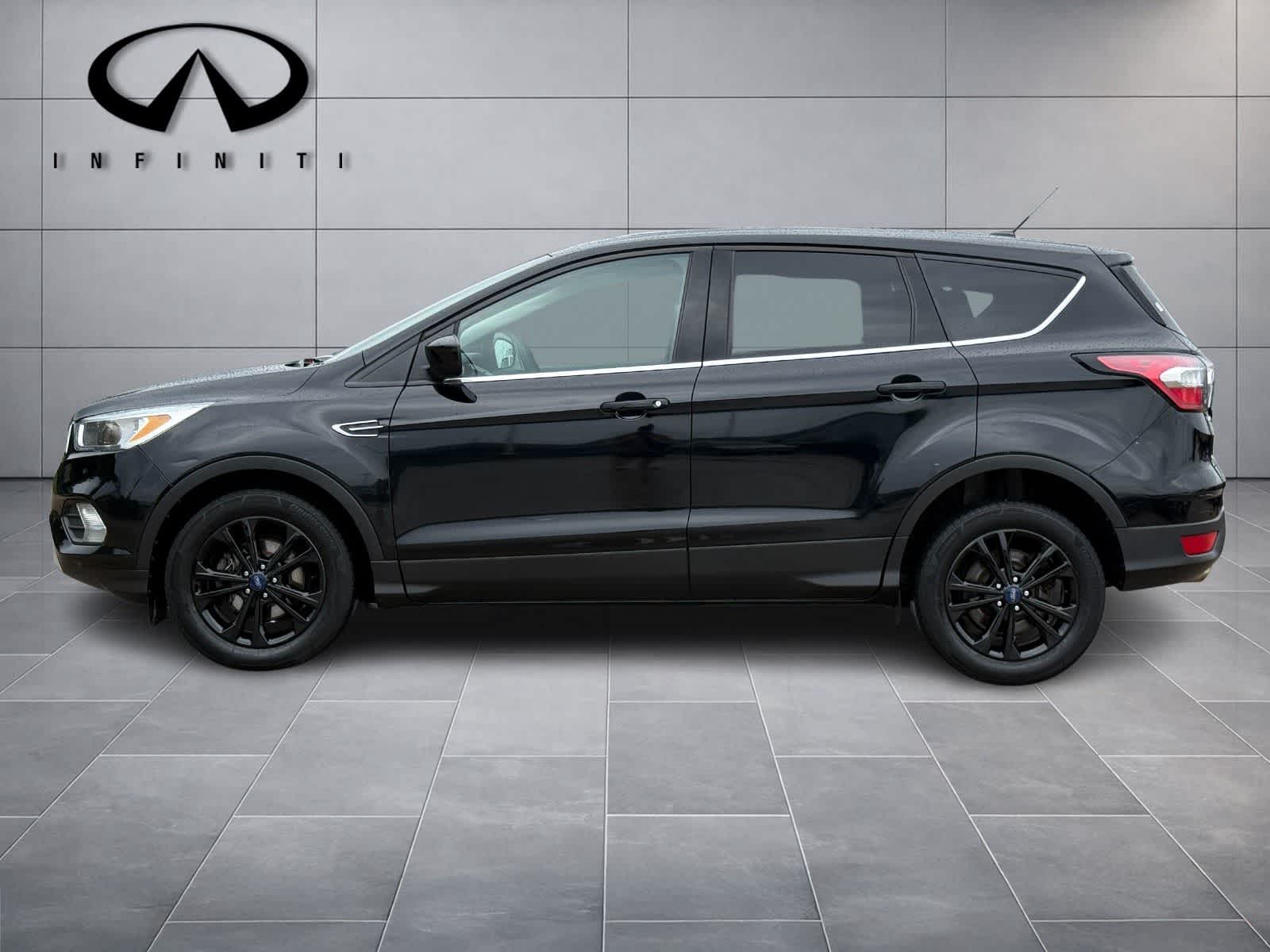 Thumbnail: 2017 Ford Escape - 4