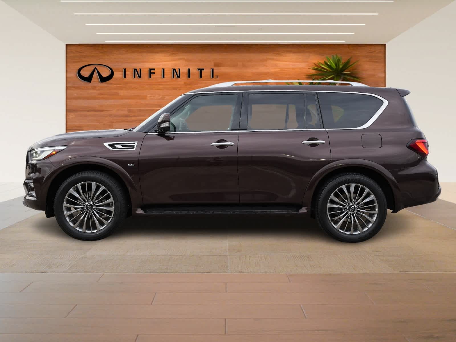 Thumbnail: 2018 INFINITI QX80 - 4