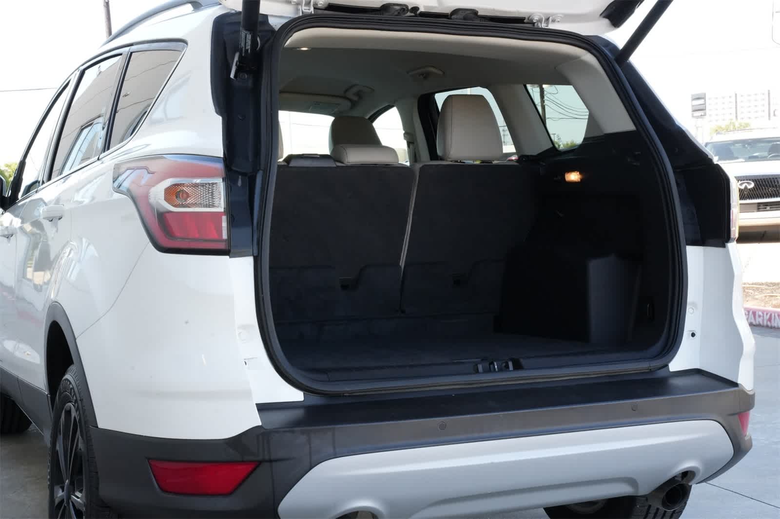 Thumbnail: 2018 Ford Escape - 21