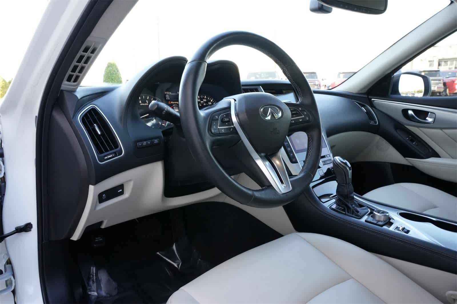 Thumbnail: 2021 INFINITI Q50 - 16