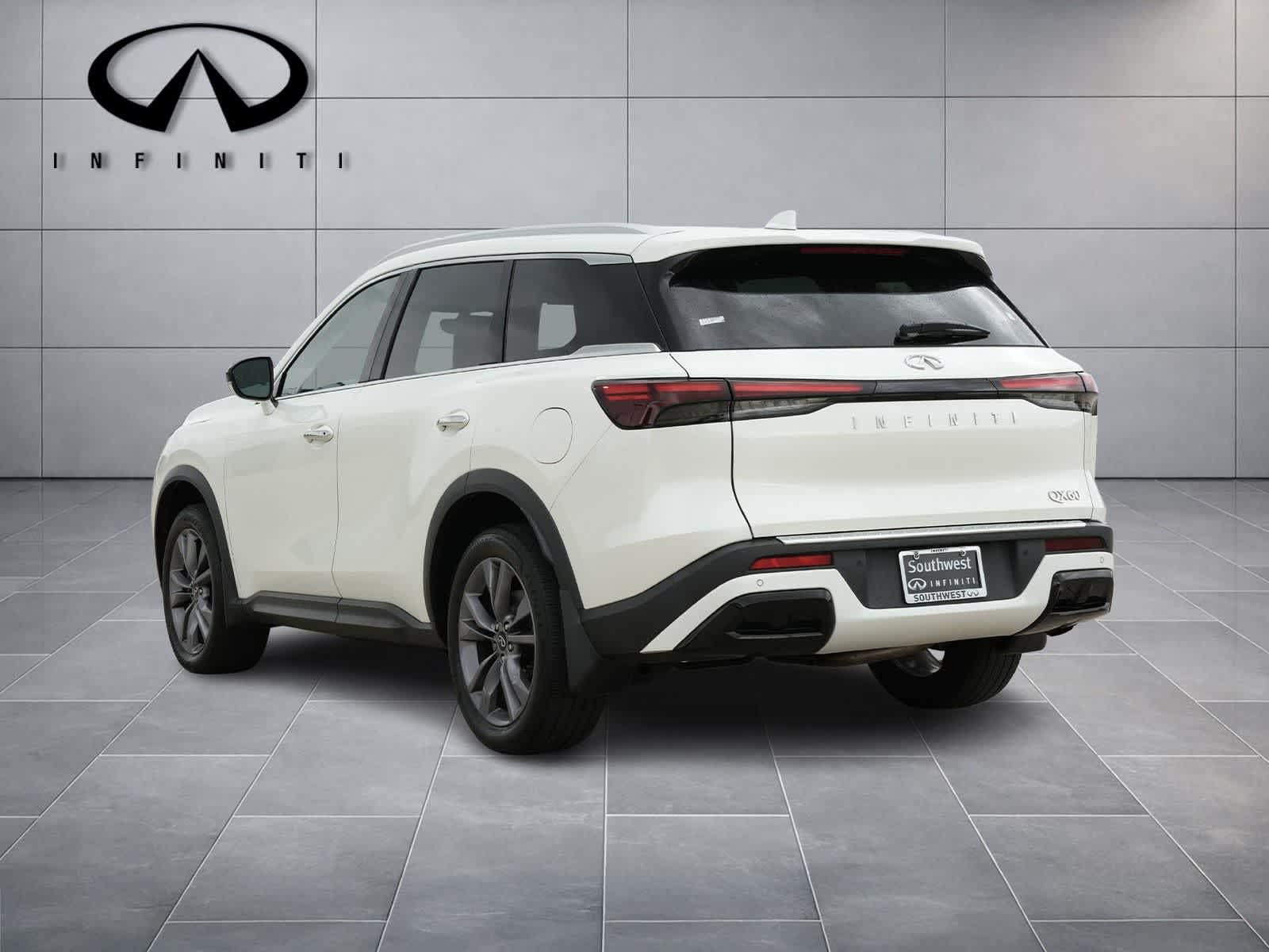 Thumbnail: 2023 INFINITI QX60 - 5